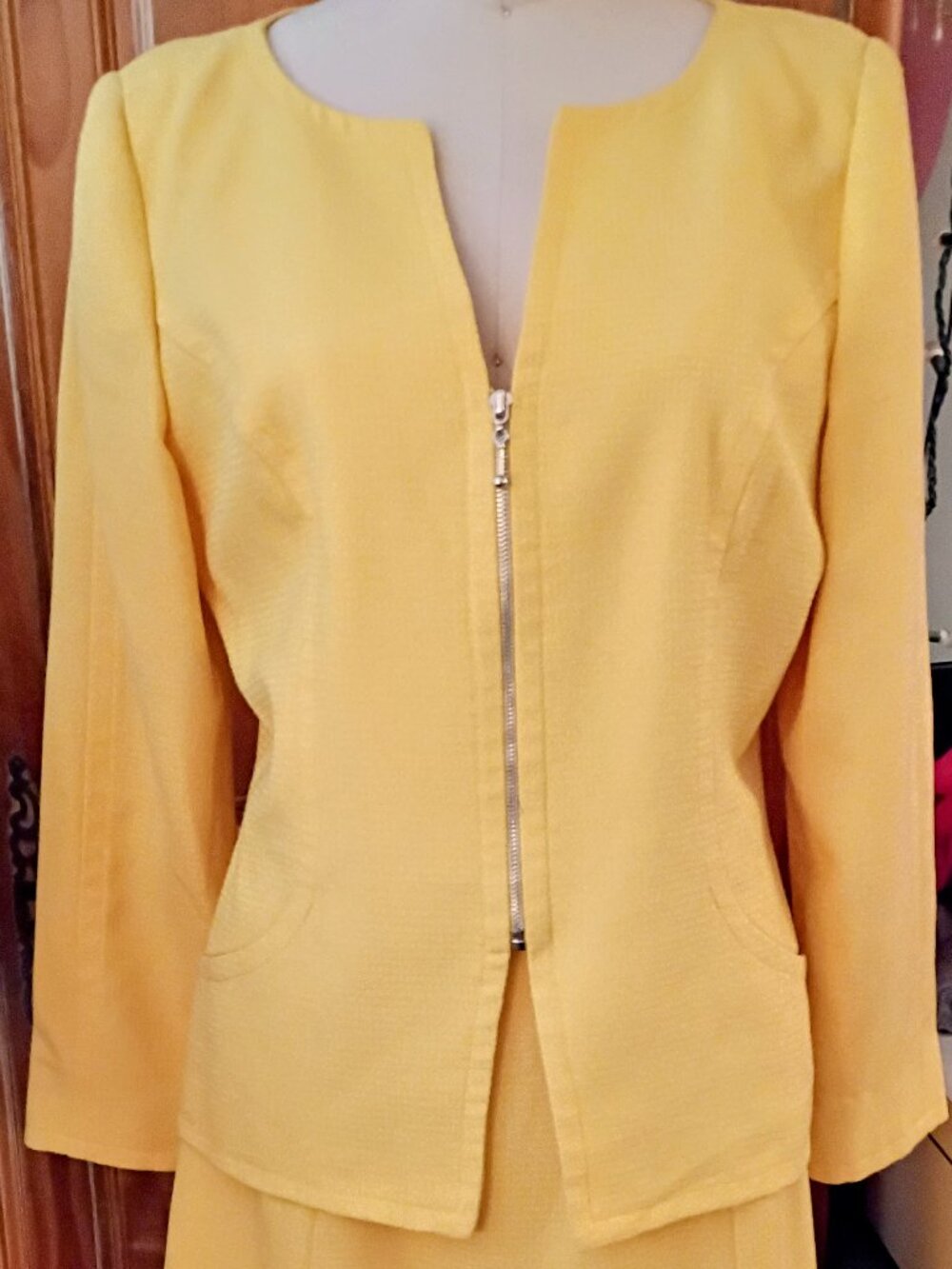 Bob Mackie vintage 2 Piece suit size 12